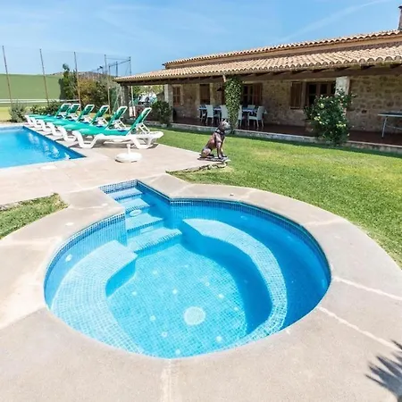 Antonia Holiday home *