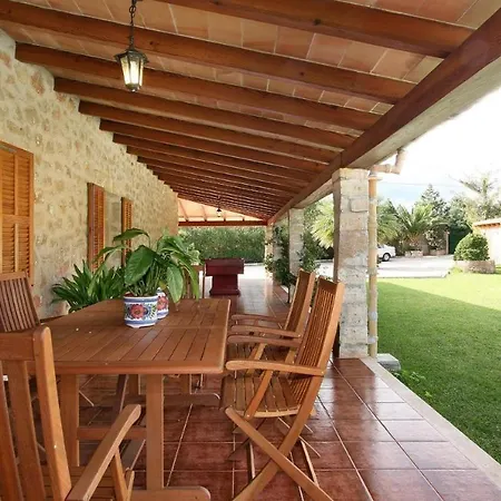 Antonia Holiday home *